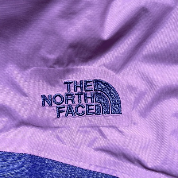 North Face two jackets in one! Double-Lined, Fleece Interior Waterproof Jacket - Picture 5 of 7